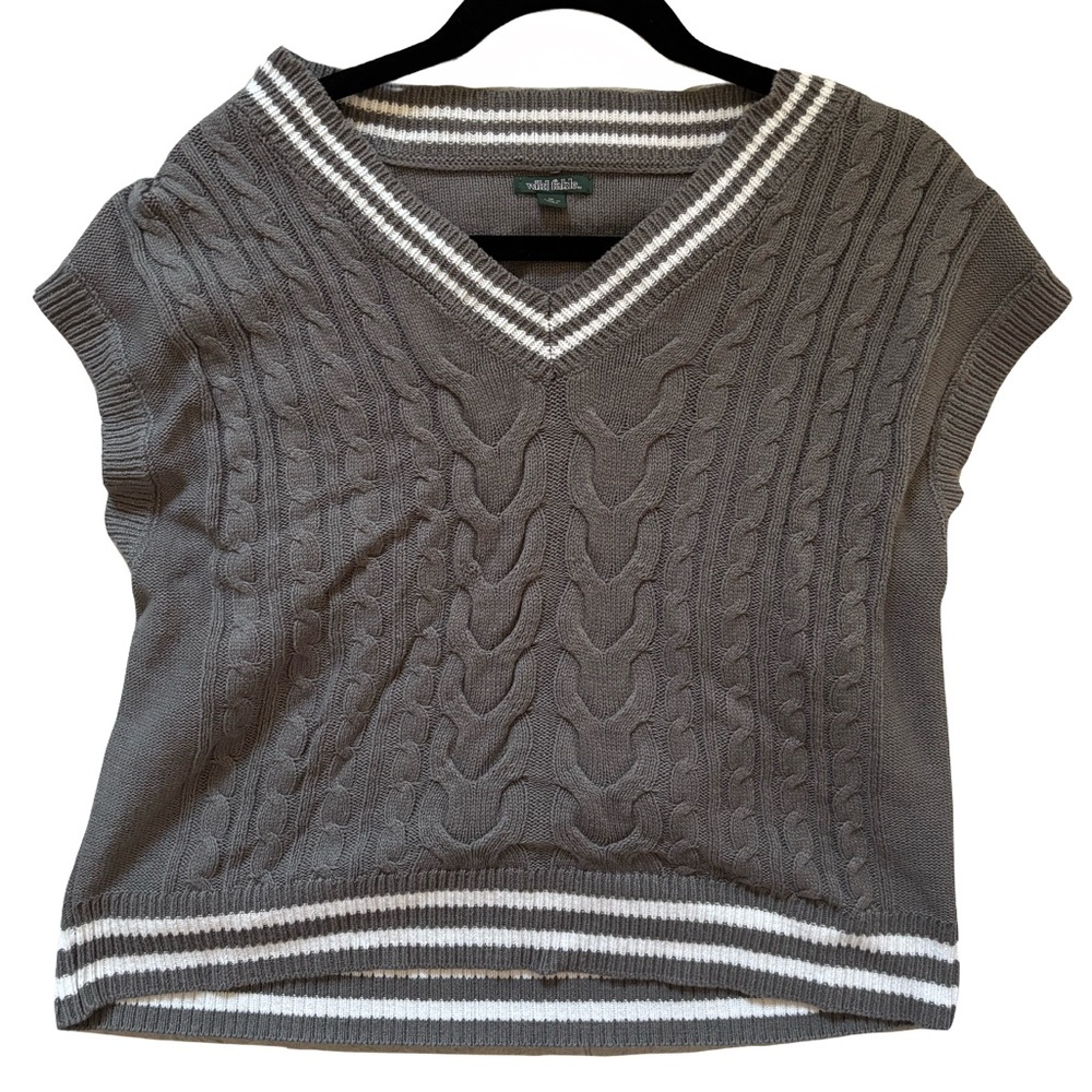 Cable Knit V-Neck Vest
